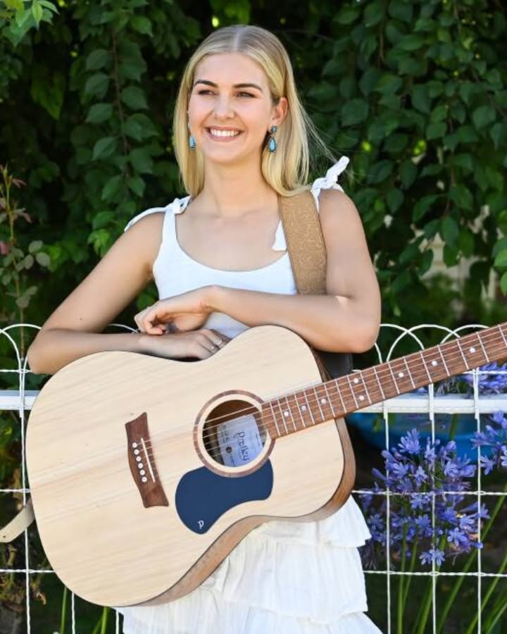 Featured image for “Jade Gibson Live – This Sunday at Benalla Golf Club”